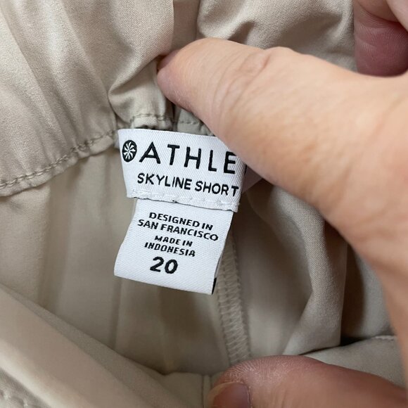 NWT Athleta Skyline Short II Khaki Size 20 - Picture 4 of 8